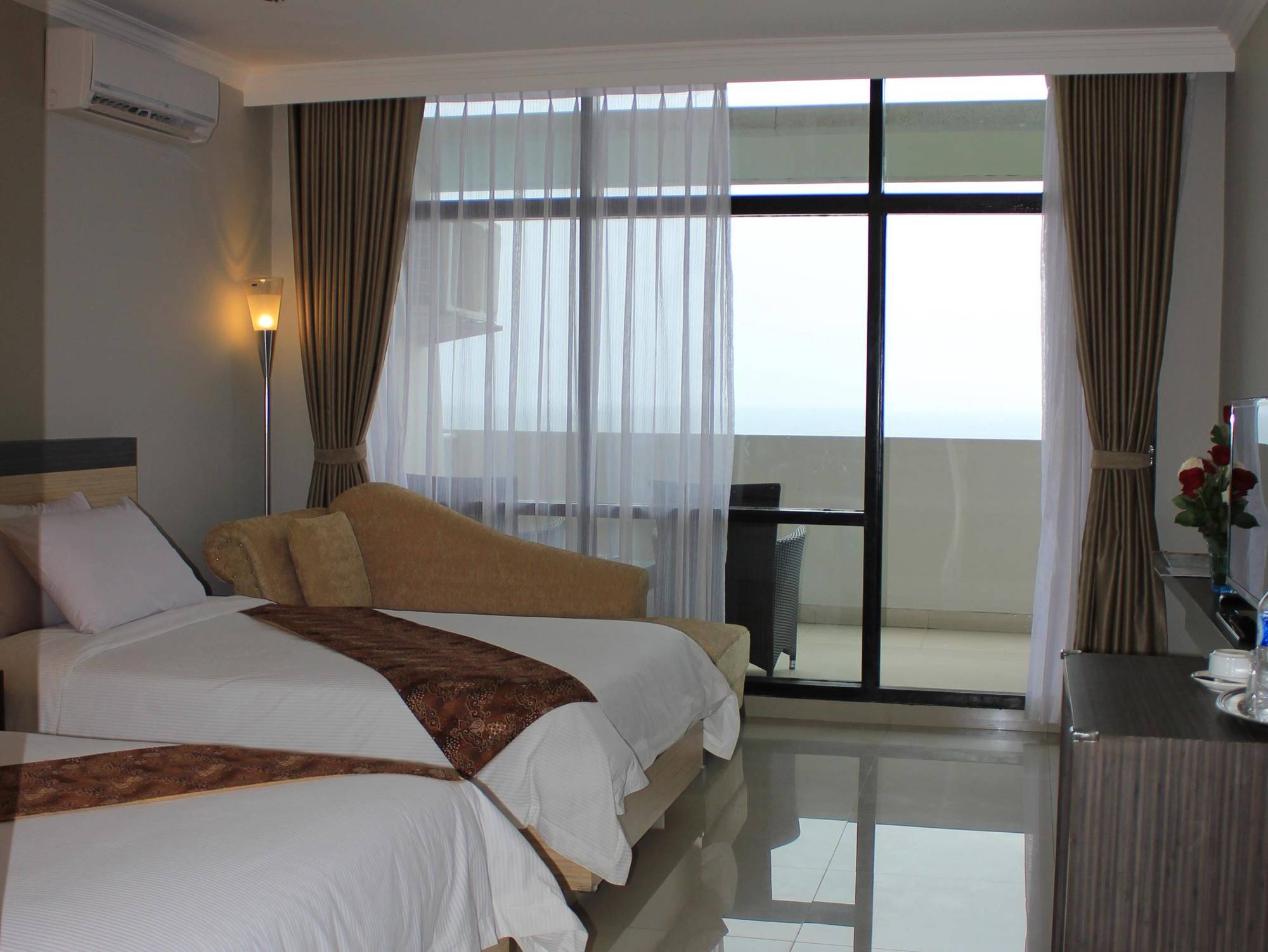 Grand Inna Samudra Beach Cimaja Exterior foto